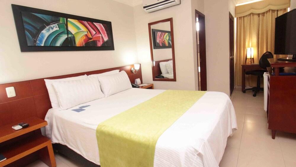Hotel Howard Johnson By Wyndham Barranquilla Versalles