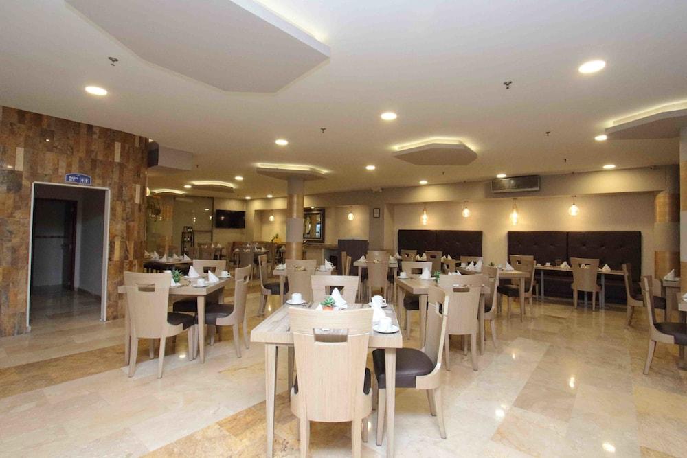 Howard Johnson By Wyndham Barranquilla Versalles 4* Barranquilla (Atlantico)