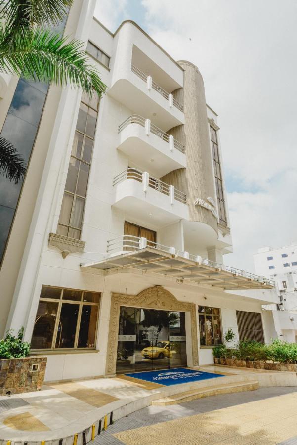 Howard Johnson By Wyndham Versalles Hotel