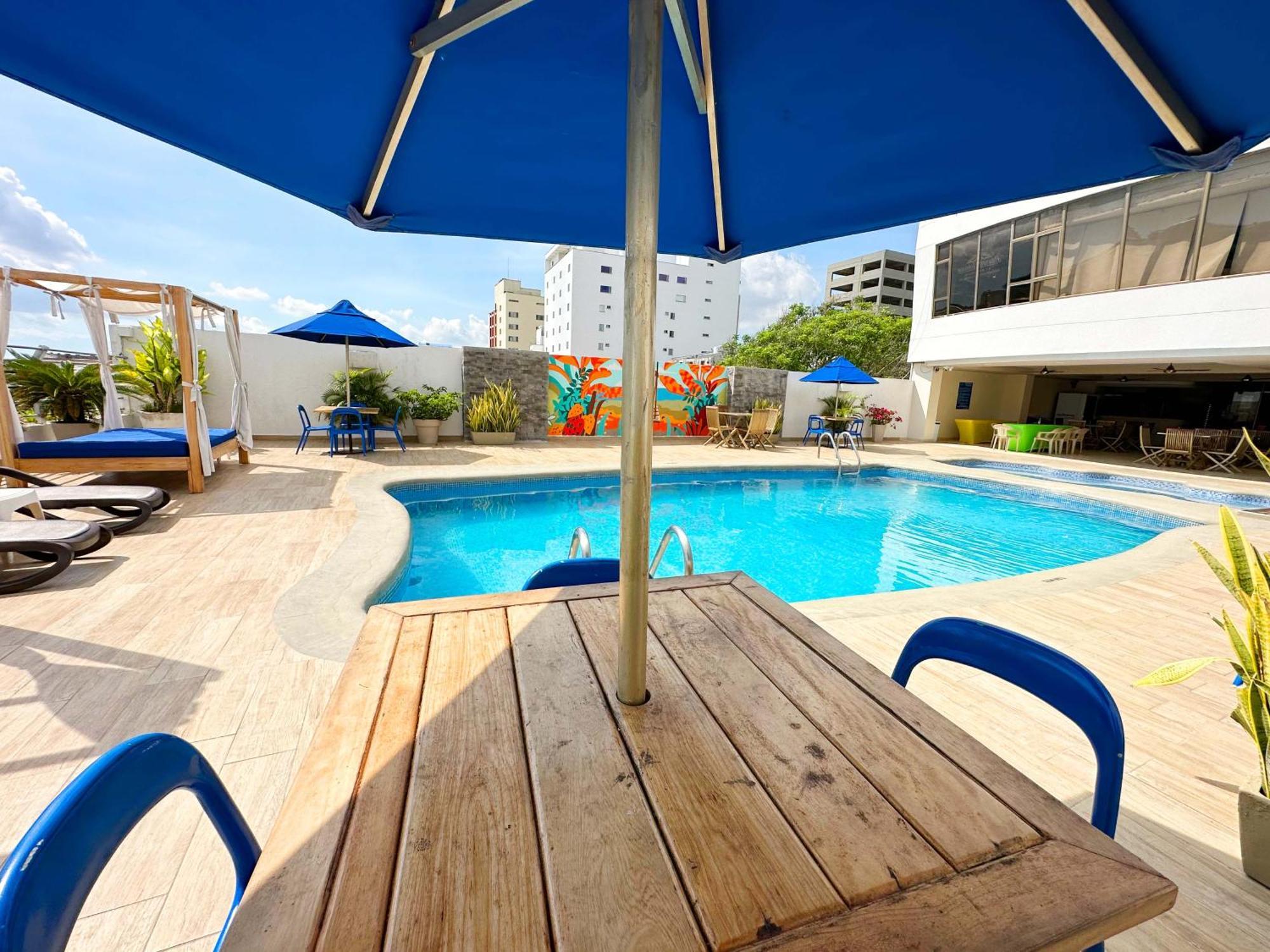 Howard Johnson By Wyndham Barranquilla Versalles 4*