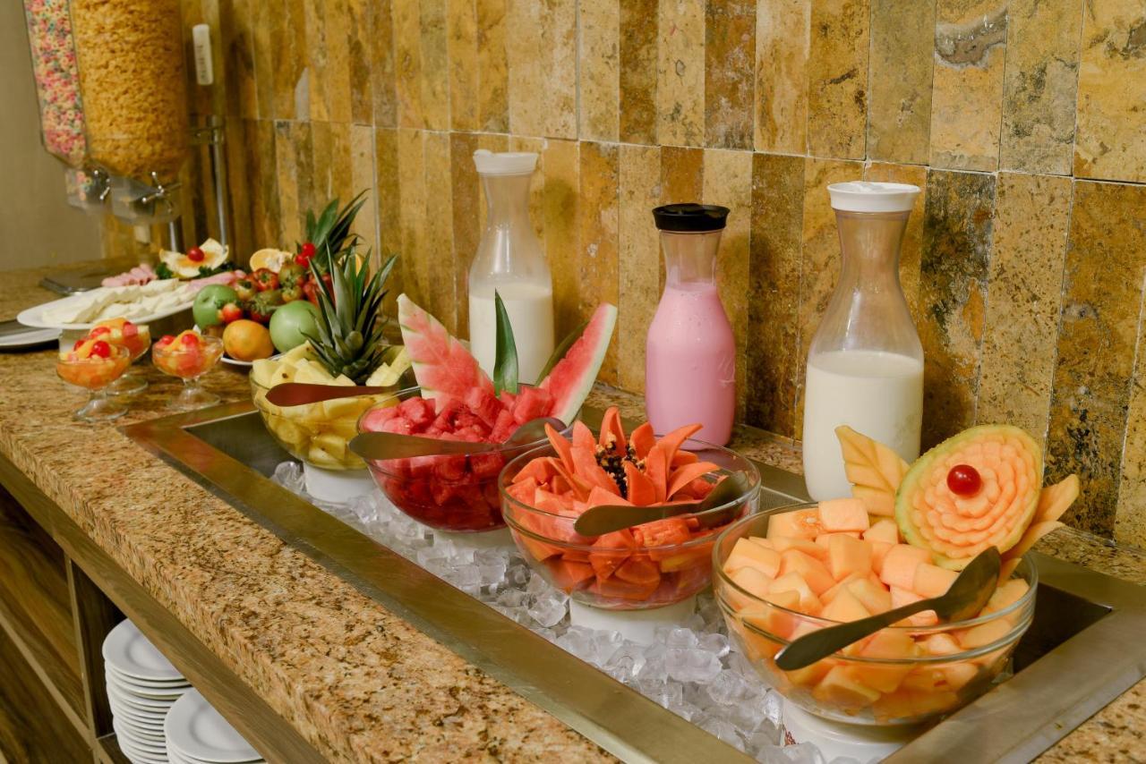Hotel Howard Johnson By Wyndham Barranquilla Versalles 4*